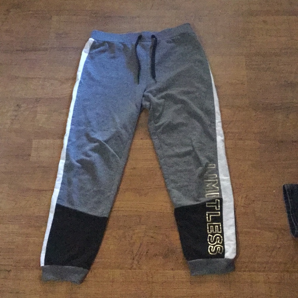Girls large sweat pants great condition